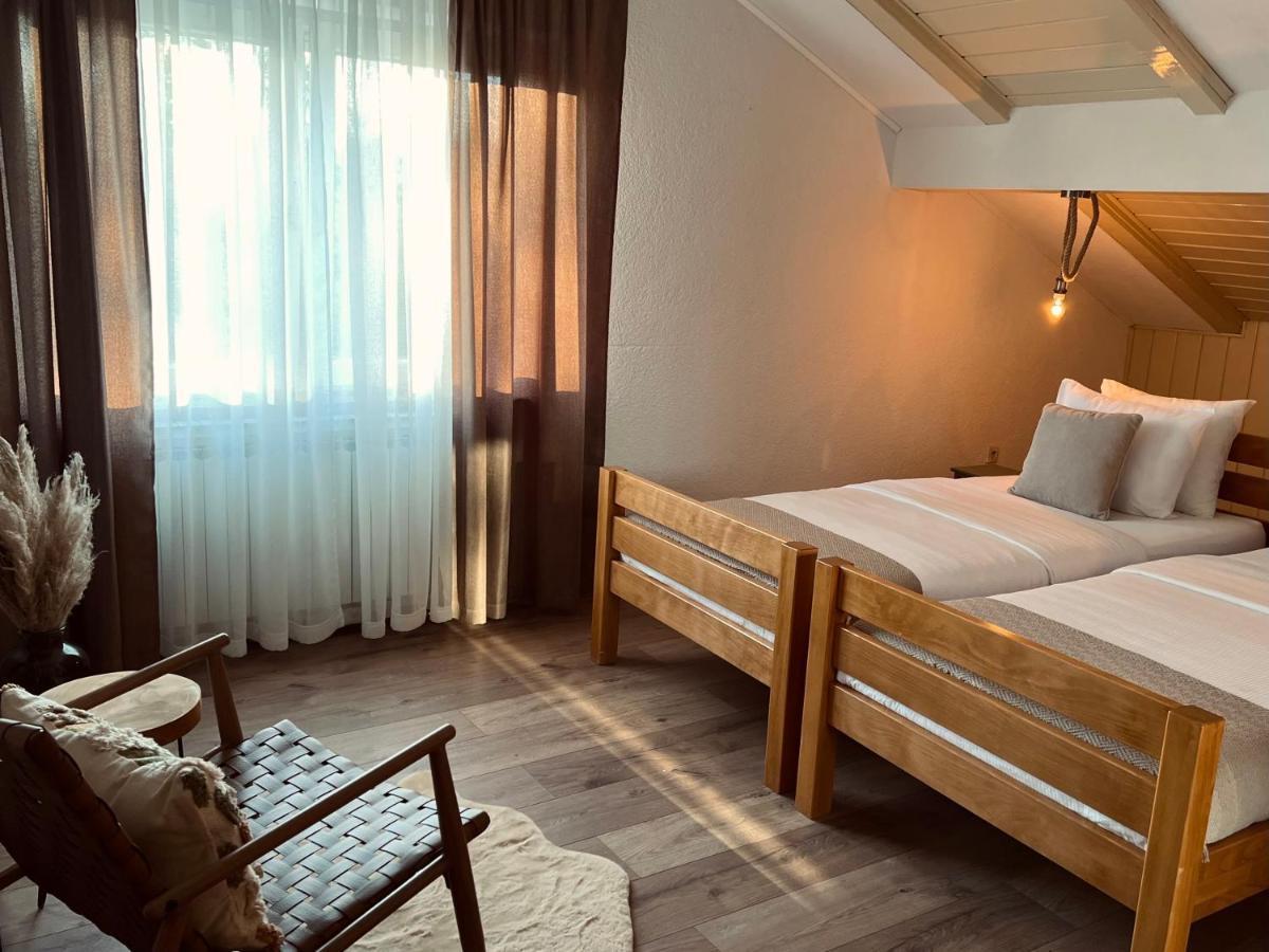 Rooms Mirabella Rakovica Eksteriør billede