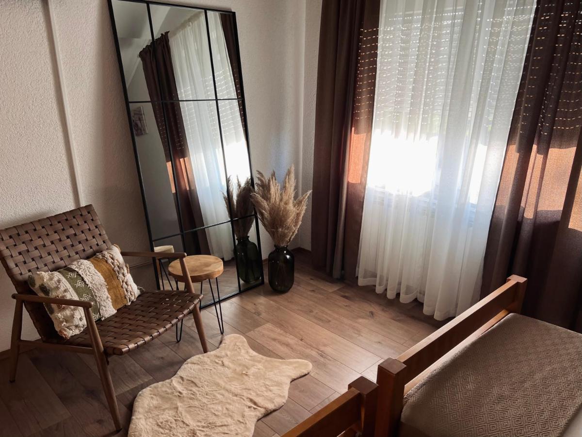 Rooms Mirabella Rakovica Eksteriør billede