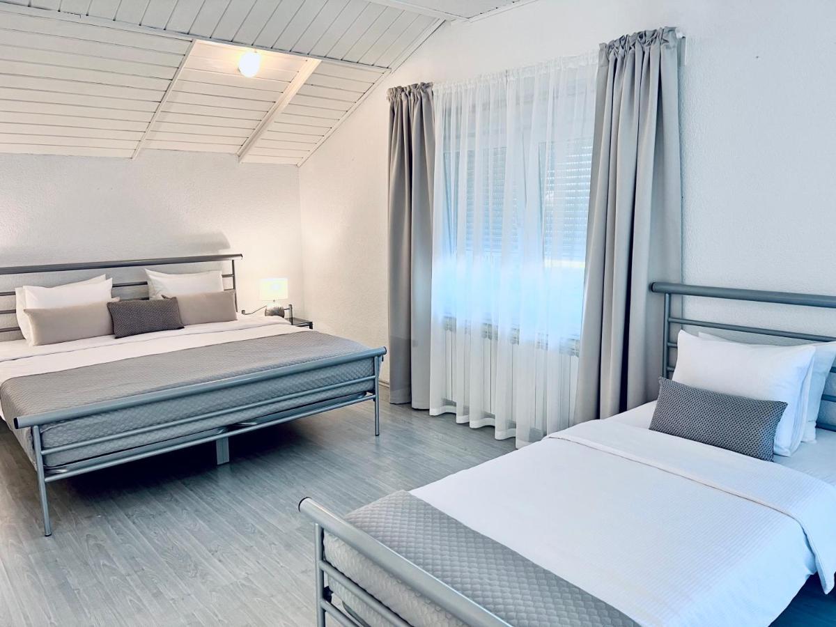 Rooms Mirabella Rakovica Eksteriør billede